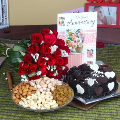 Anniversary Cake Combos, Cake Combos for Anniversary | GiftaLove