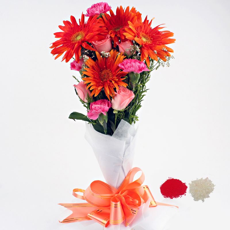 Dual Color Combionation Flower Bouquet for Bhaidooj Gift