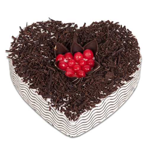 2 Kg Heart Shape Black Forest Cake