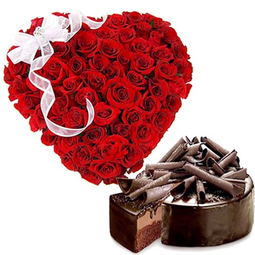 Red Roses Heart Arrangement With Chocolate Cake