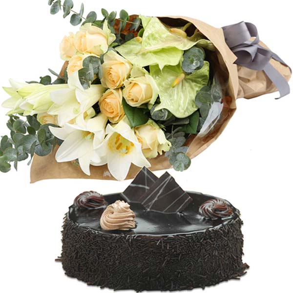 Elegant Flowers With Dark Chocolate Cake