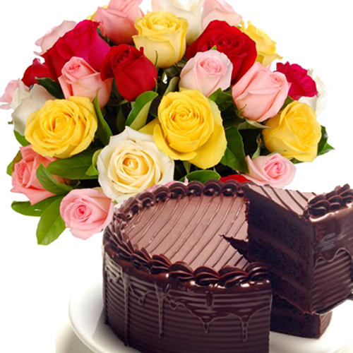 Mix Roses With Chocolate Cake