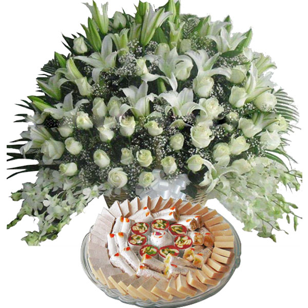 1 Kg Sweets with Exotic Arrangement