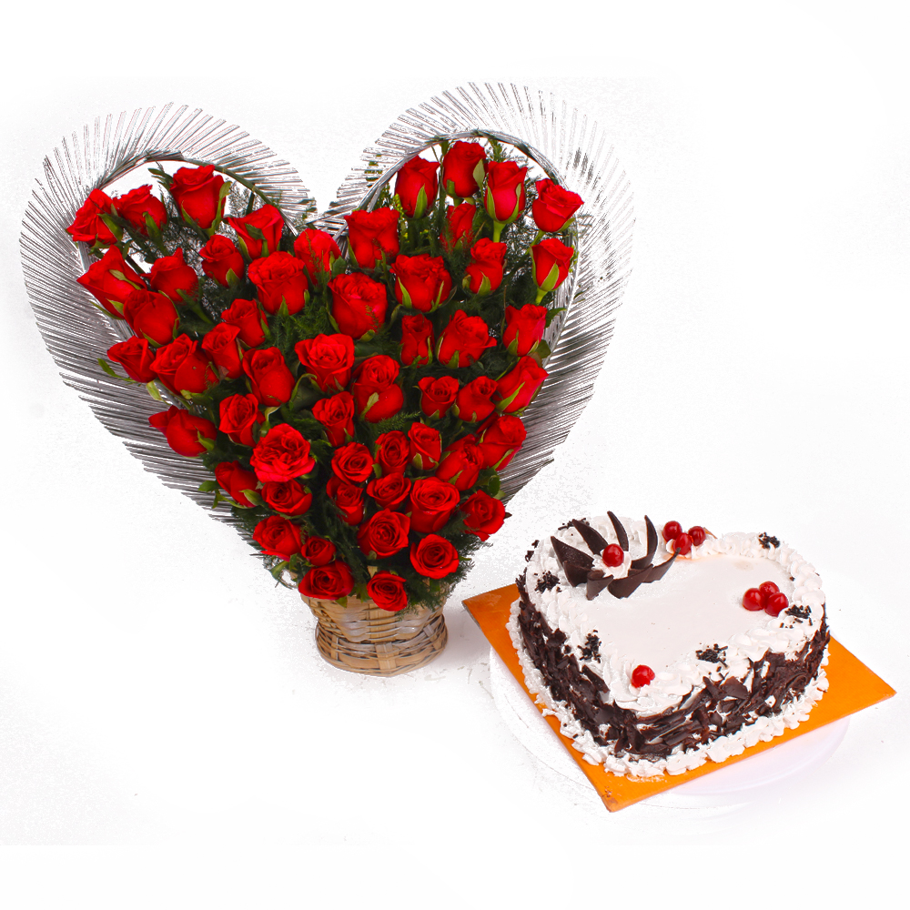 Heart shape Black Forest Cake and arranged of Red Roses