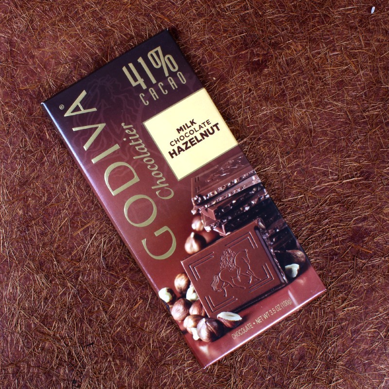 Godiva Chocolatier Milk Chocolate Hazelnut 41% Cacao Bar