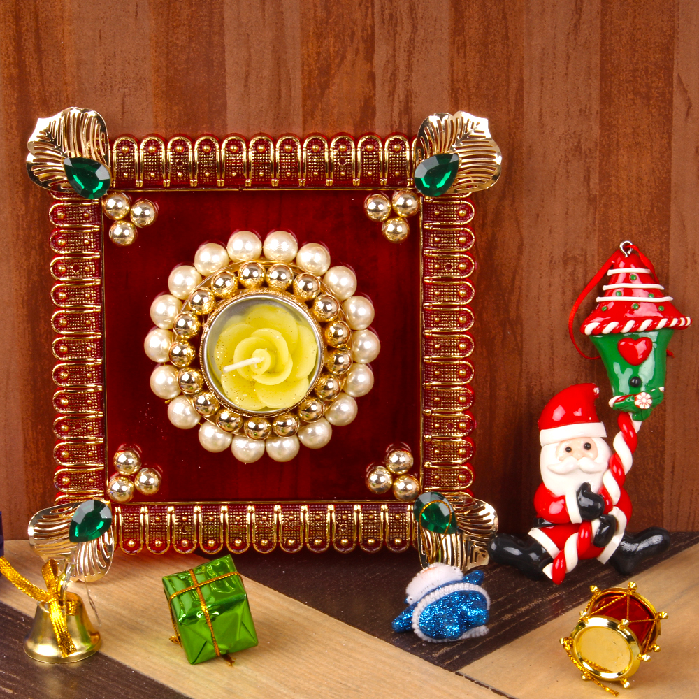 Square Designer Candle with Cute Santa Toy Hanging