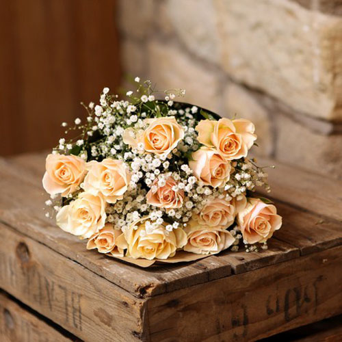 Cute Peach Roses Bouquet