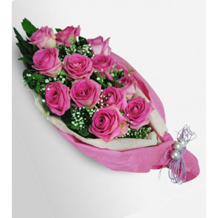 Fresh Pink Roses Bouquet