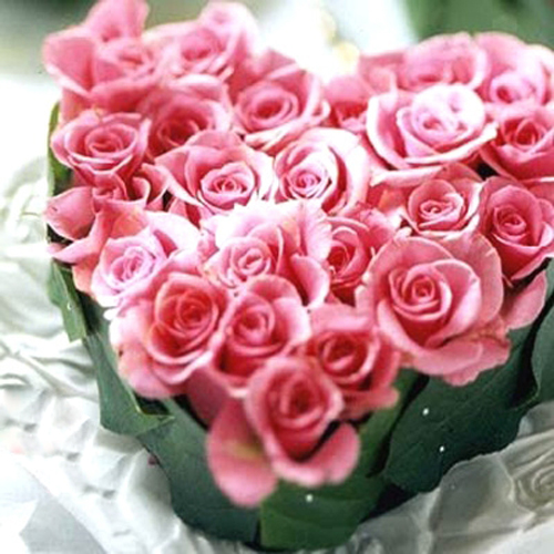 30 Pink Roses In Heart Shape Basket
