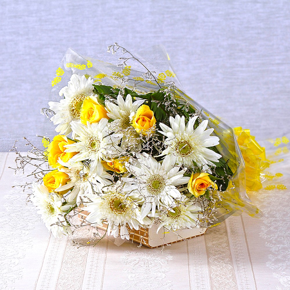 Bouquet of White Gerberas with Yellow Roses