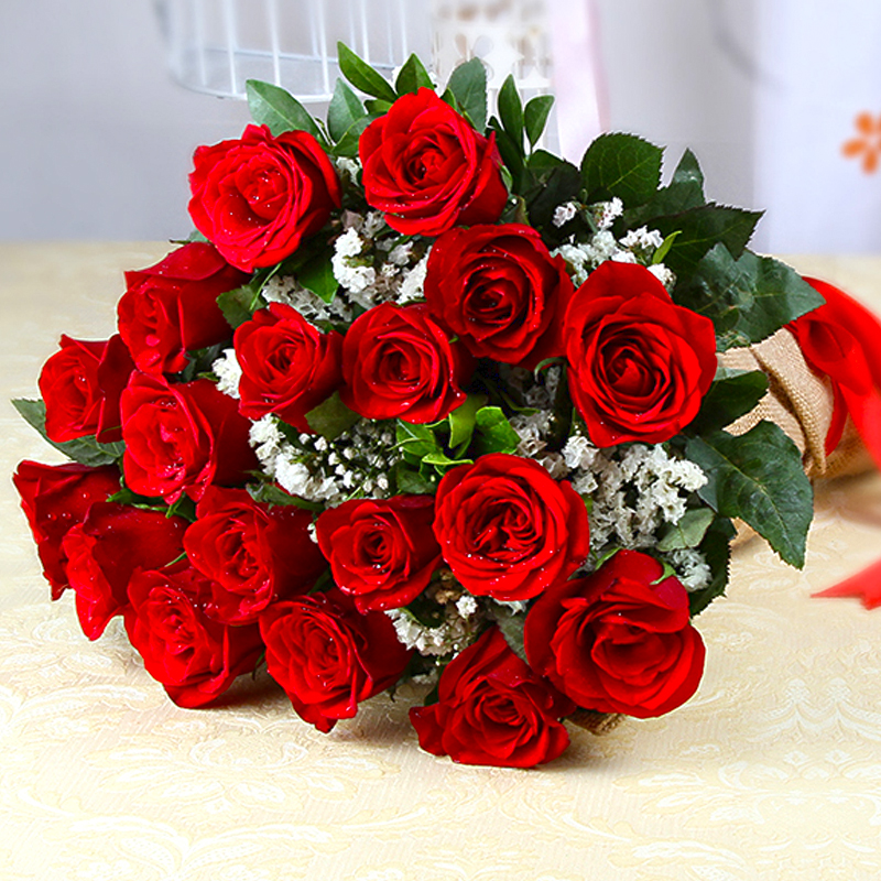 Fresh Eighteen Romantic Red Roses Bunch