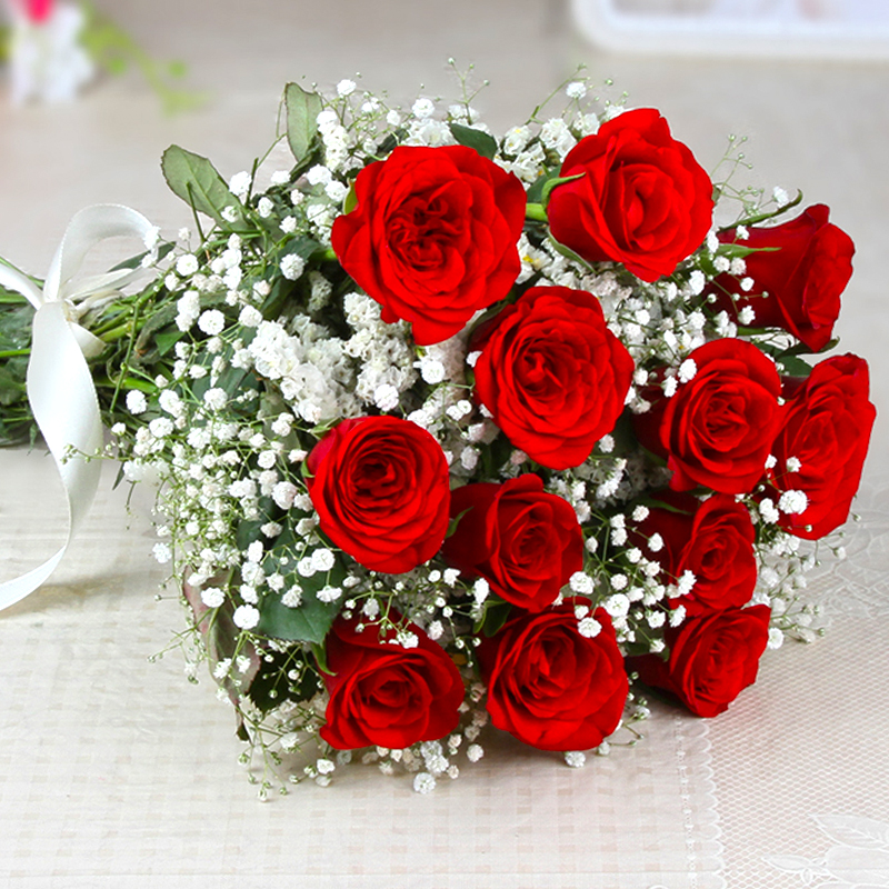 Hand Tied Bunch of Dozen Red Roses