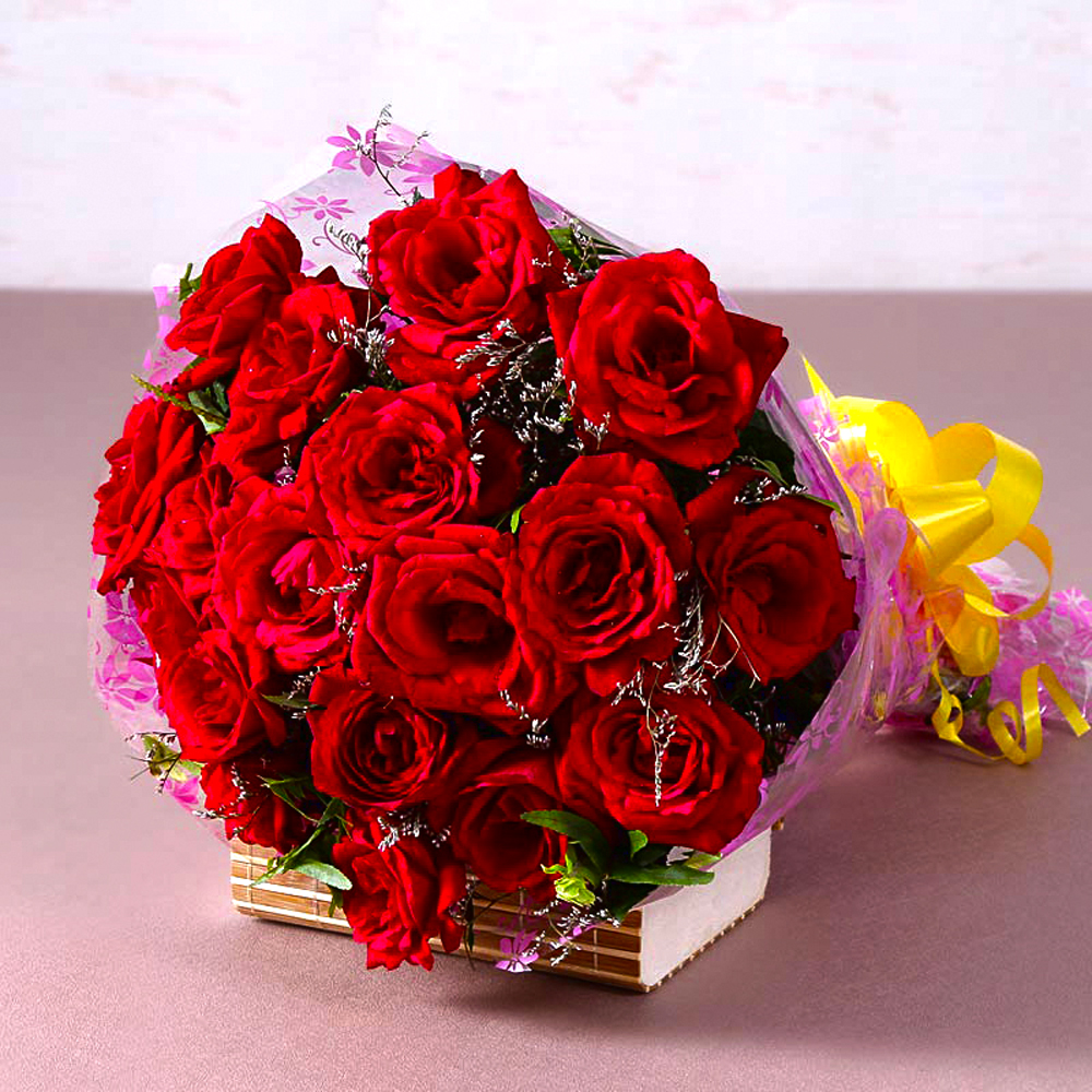 Bouquet of 18 Red Roses