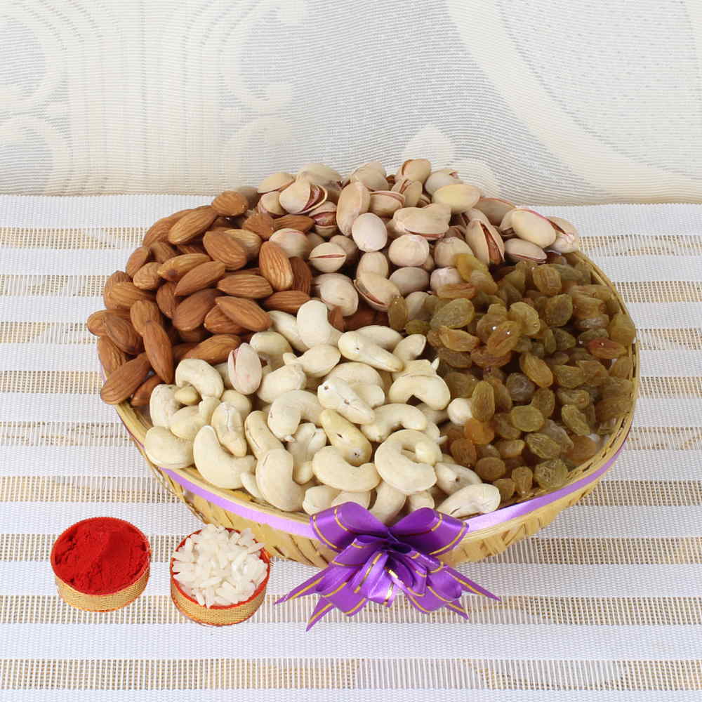 Bhai Dooj Tikka with Assorted Dry Fruits Basket