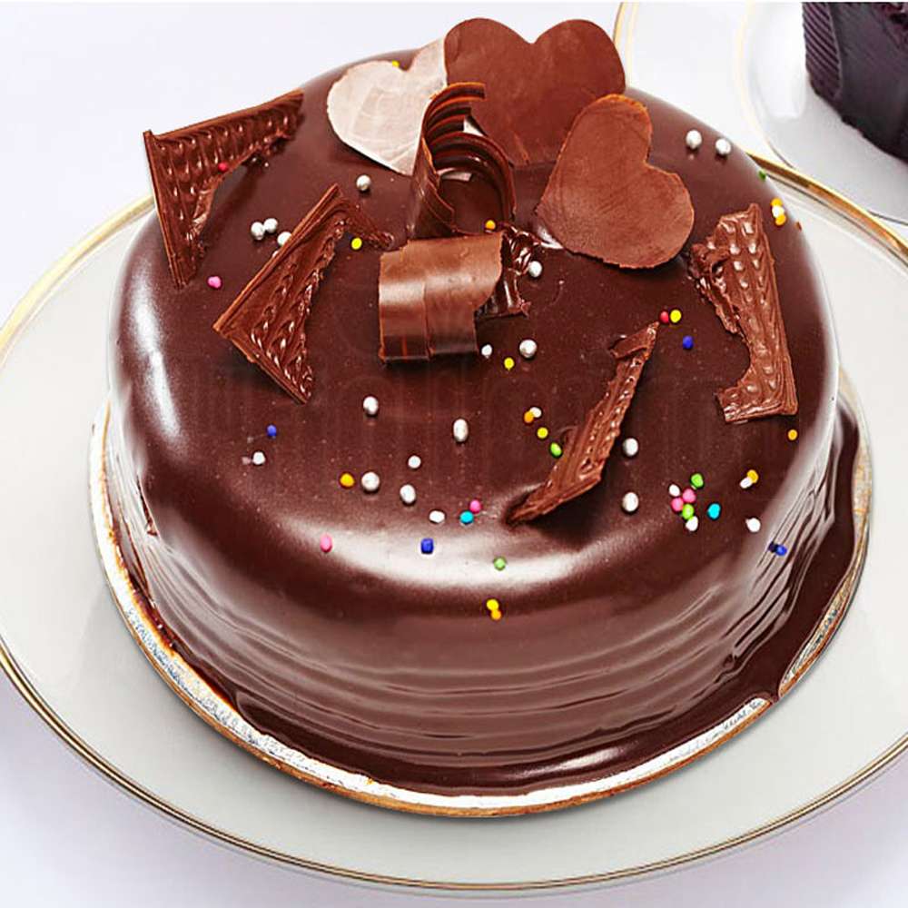 Eclair Chocolate Cake