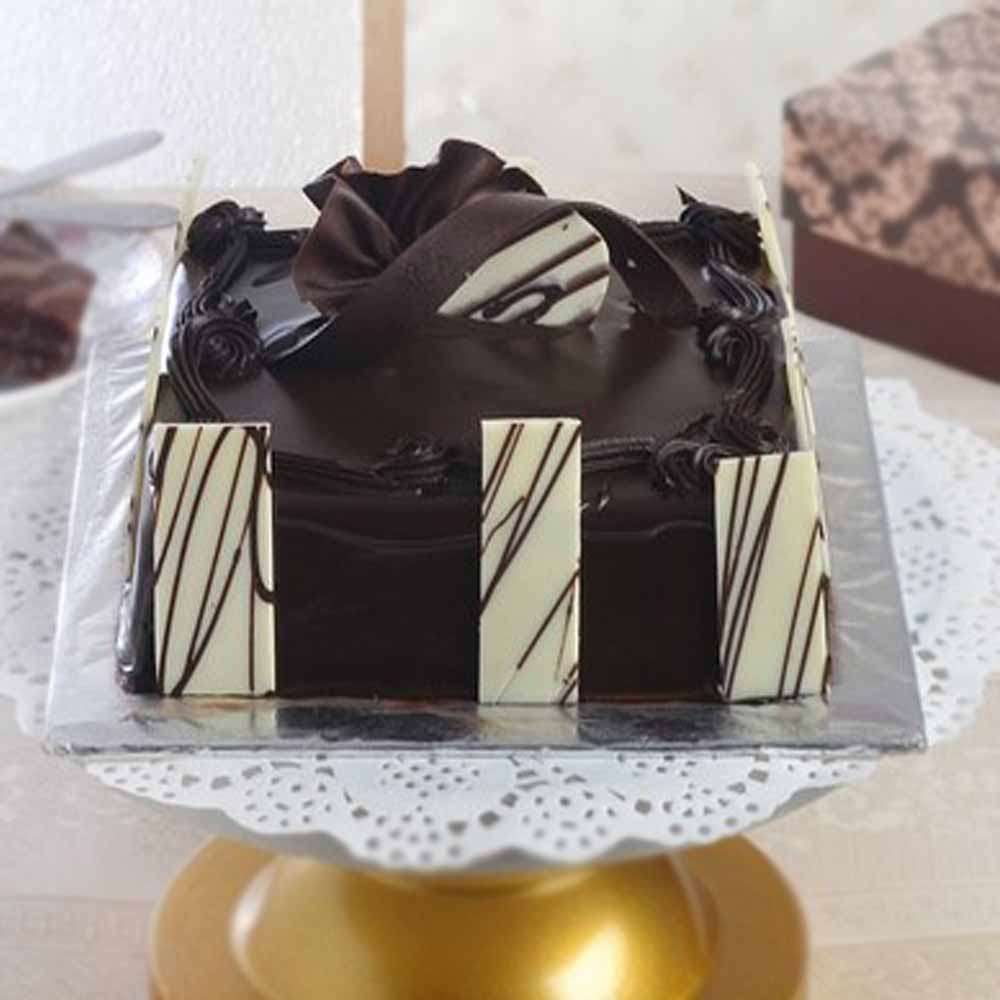 One Kg Dark Chocolate Cake Treat