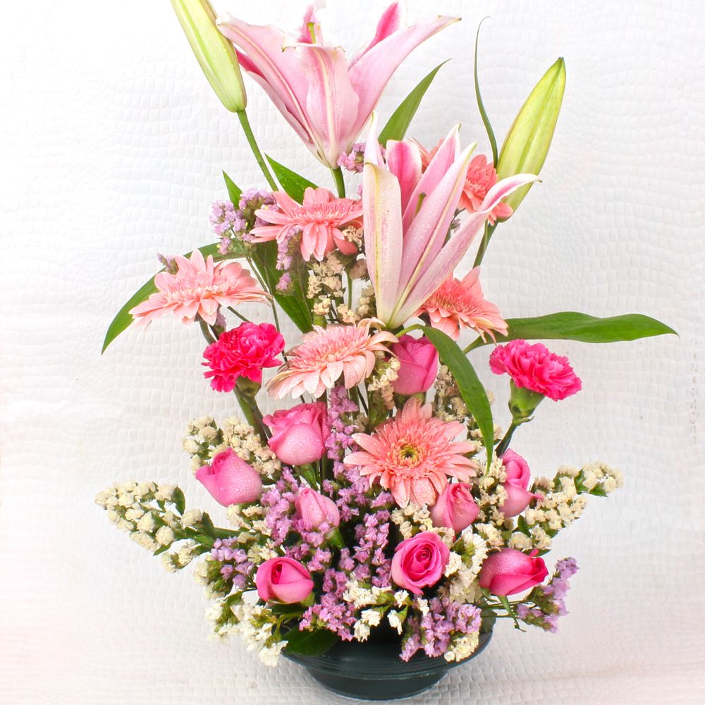 Splash of Happiness with Exotic Arrangement