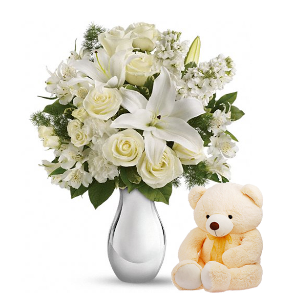 White flowers with Teddy