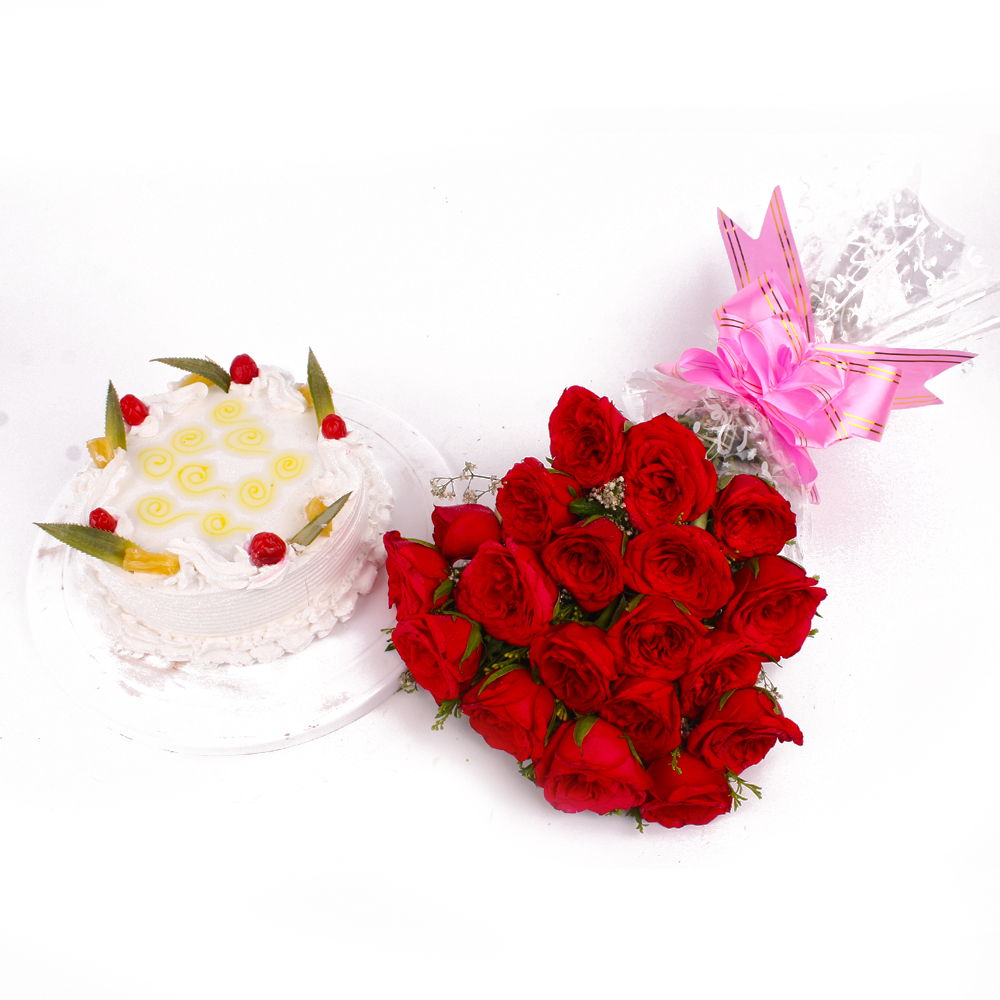 Pineapple Cake with Lovely Red Roses Hand Tied