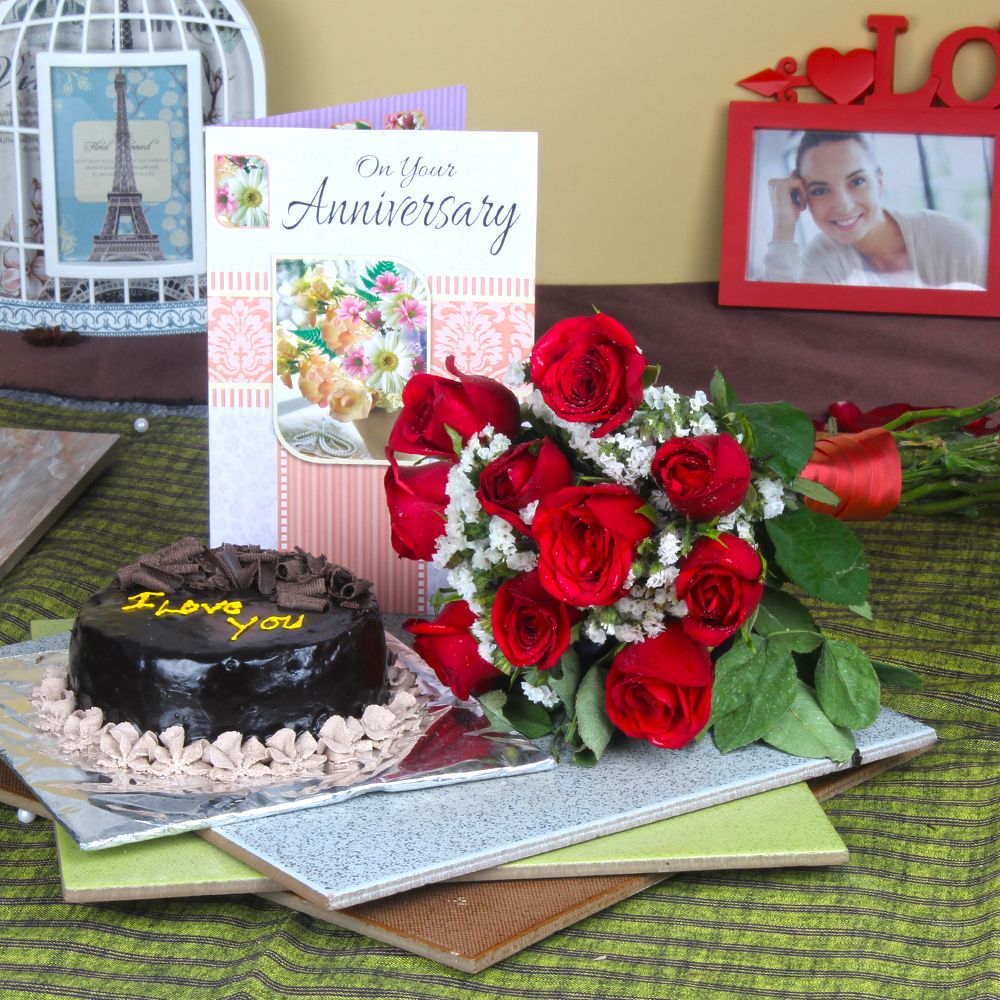 Anniversary Message Card with Fresh Roses Bunch and Chocolate Cake
