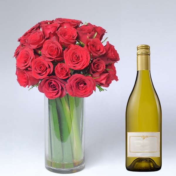 Wine Hamper with Red Roses Vase