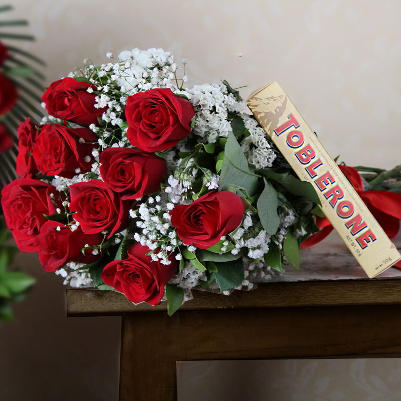 Roses with Chocolate Hamper