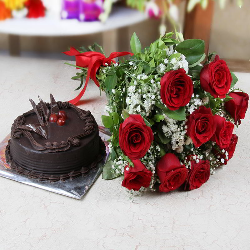 Ten Red Roses with Chocolate Cake