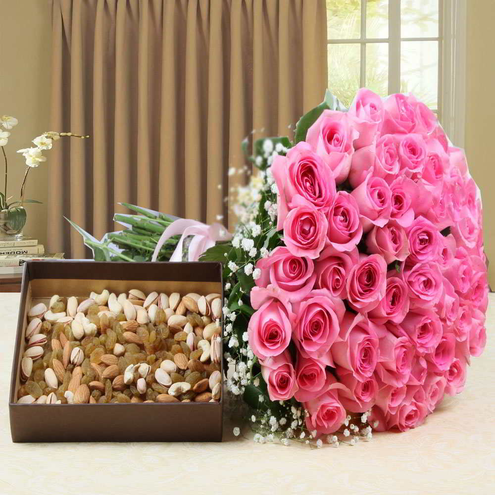 Hand Bouquet Pink Roses with Assorted Dry Fruits