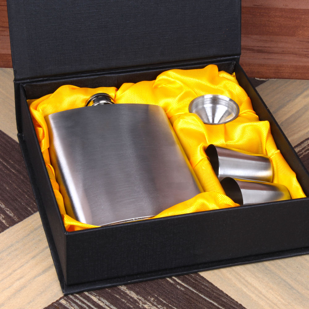 Liquor Silver Hip Flask Gift Set