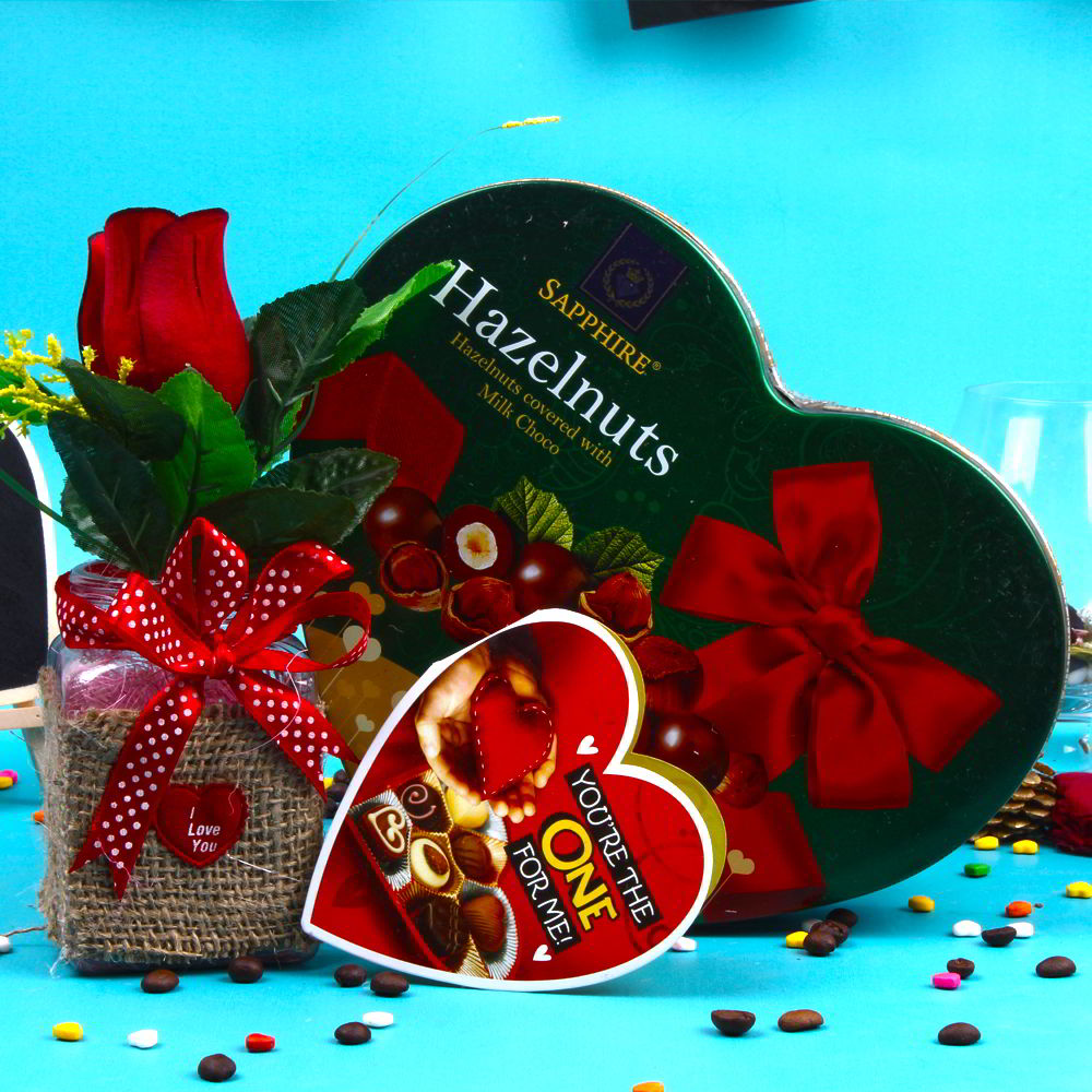 Sapphier Hazelnuts Milk Chocolates with Love Roses