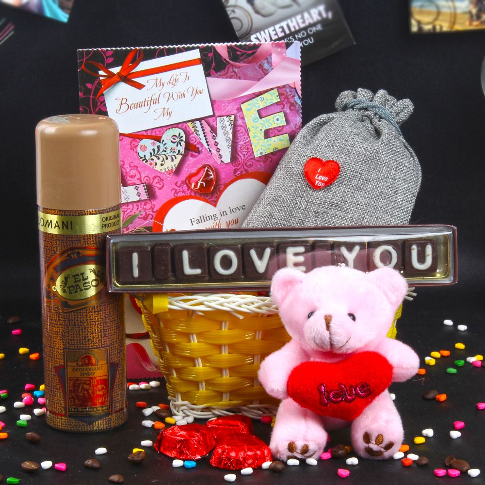 Fragranceful Love Goodies Basket