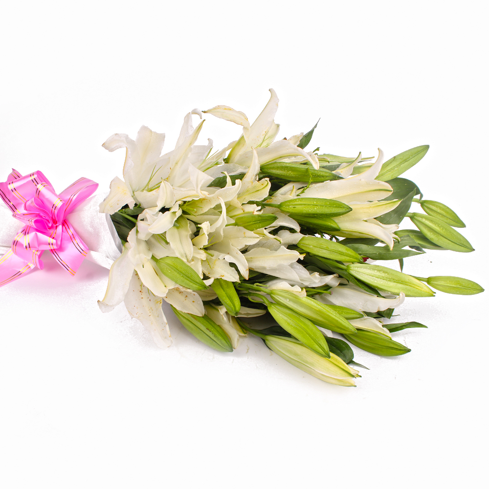 Fifteen White Exotic Lilies Hand Bunch