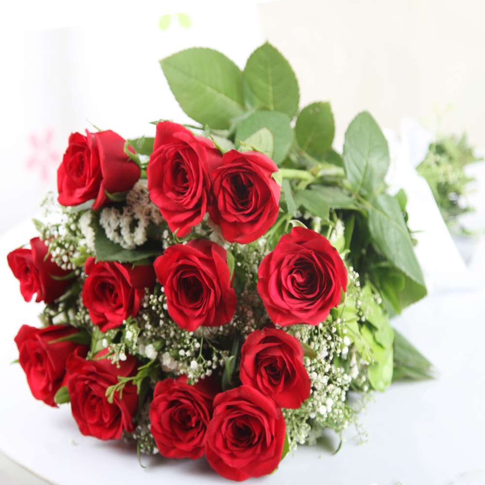Romantic Twelve Red Roses Bouquet