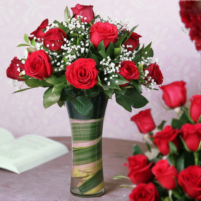 Fifteen Red Roses Arrange in a Vase