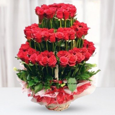 Red Roses Layer Arrangement