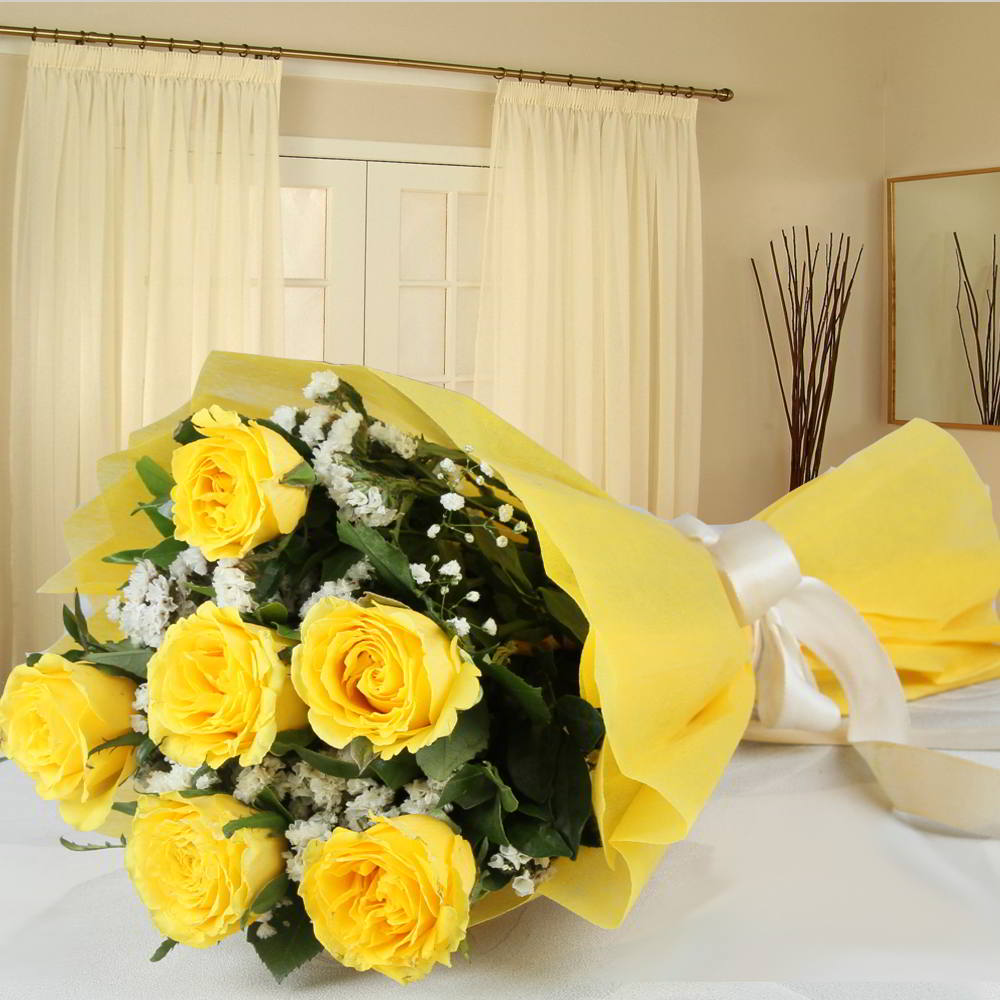 Bouquet of Six Yellow Roses