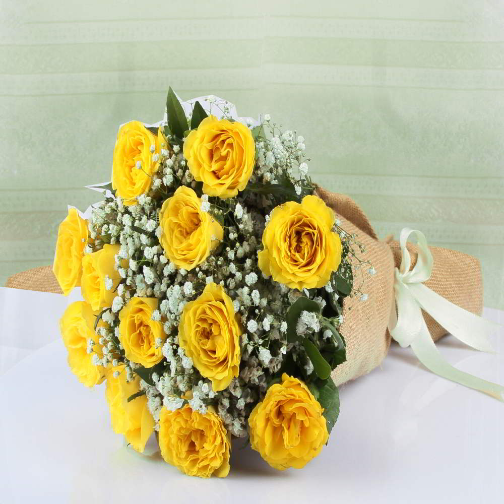 One Dozen Yellow Roses Bouquet