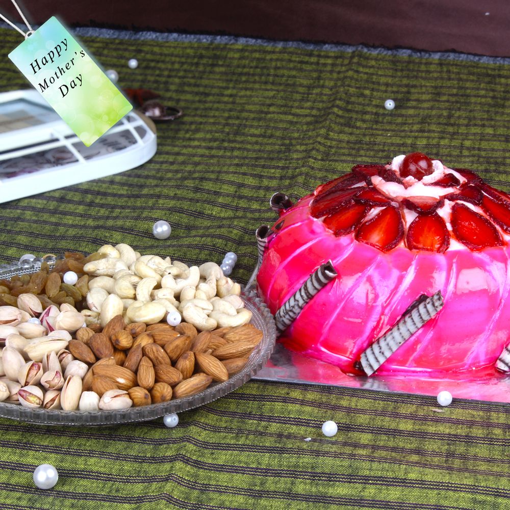 Strawberry Cake with Mixed Dryfruits