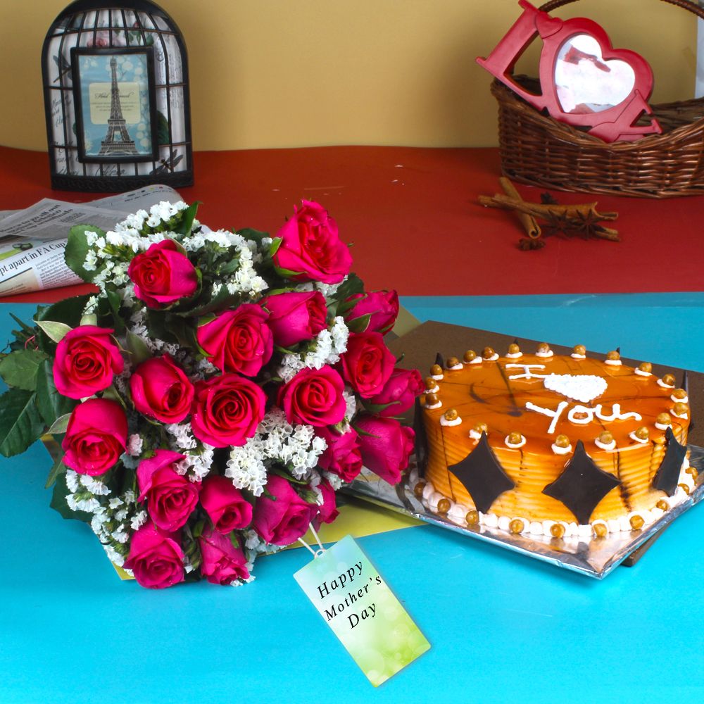 Bouquet of Pink Roses and Butterscotch Cake For Lovable Mom