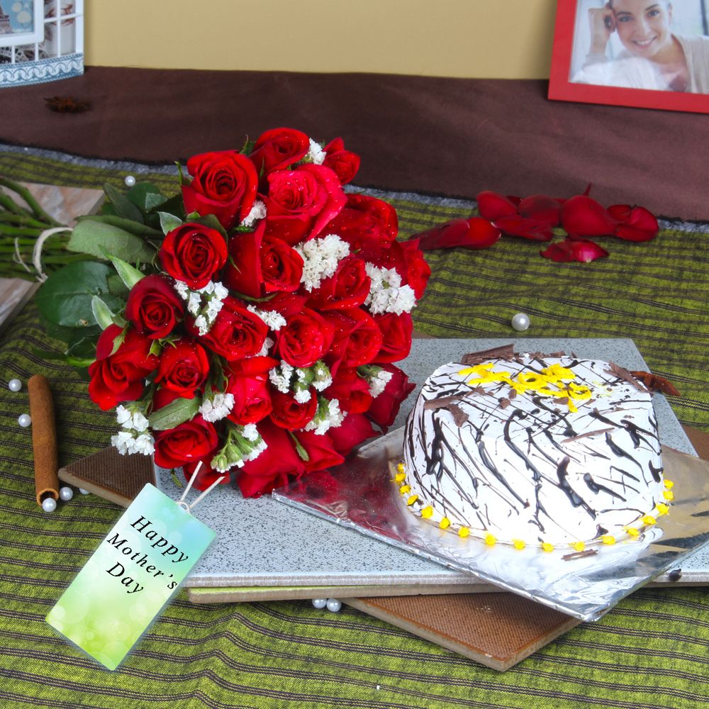 Vanilla Cake with Twenty Five Red Roses Bouquet