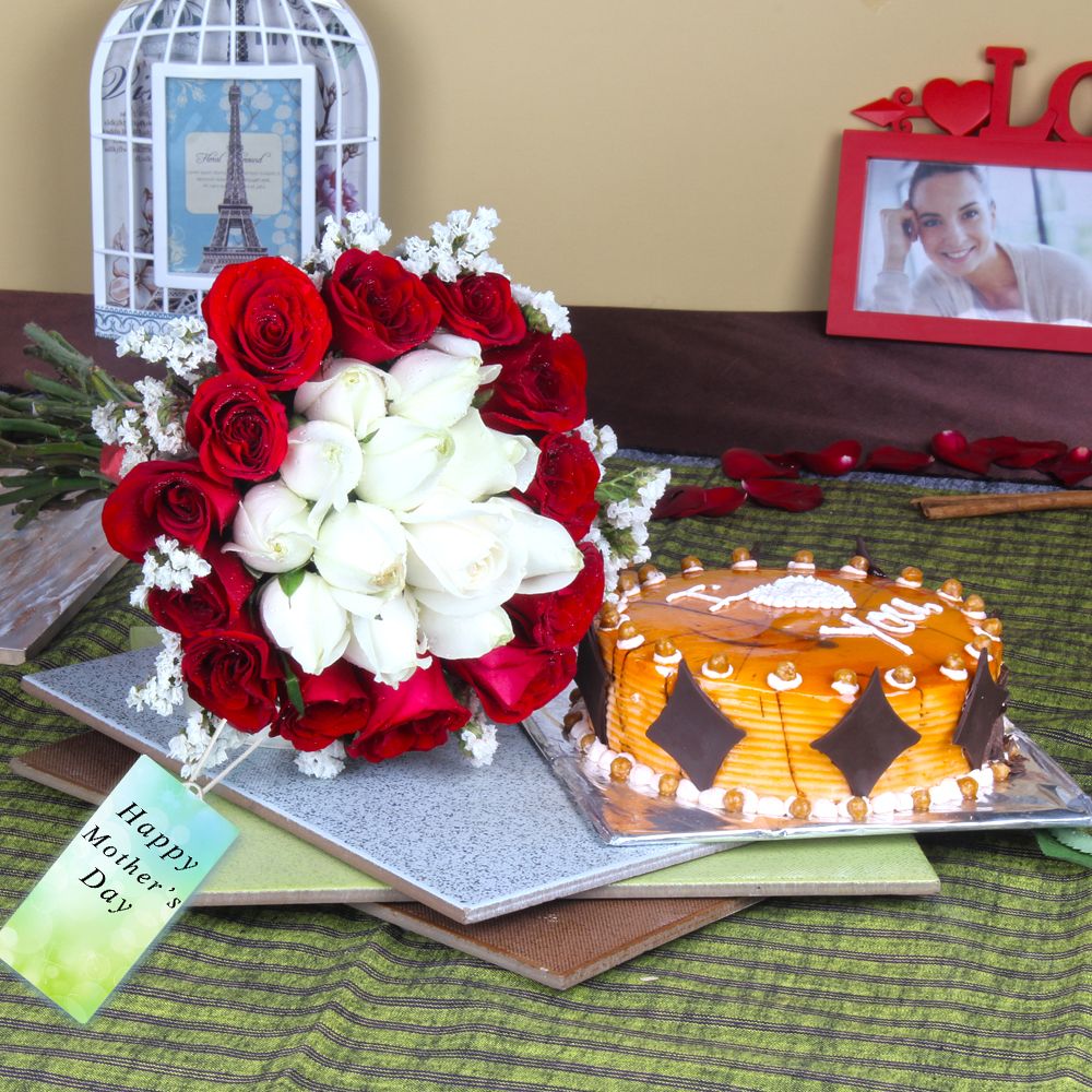 Butterscotch Cake with Twin Color Roses Bouquet