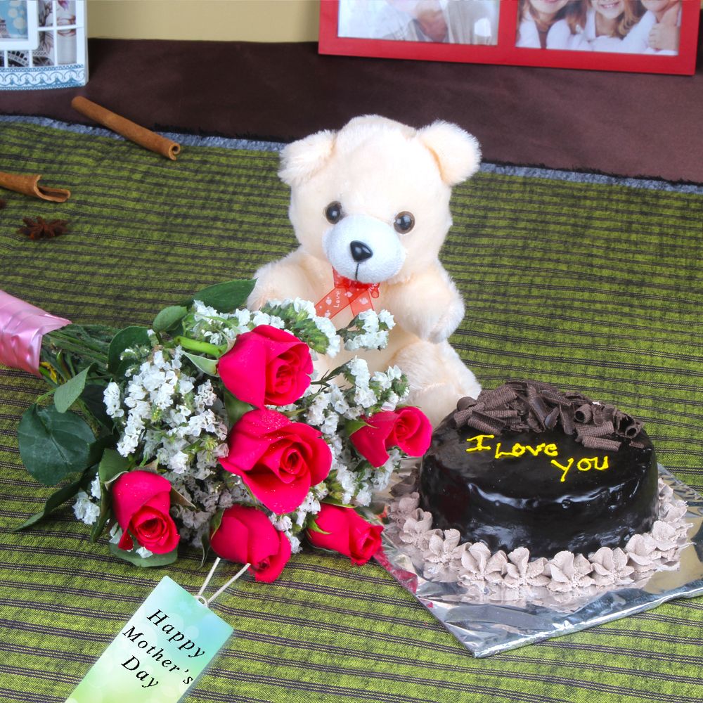 Half Kg Chocolate Cake and Fresh Roses Combo for Mothers Day