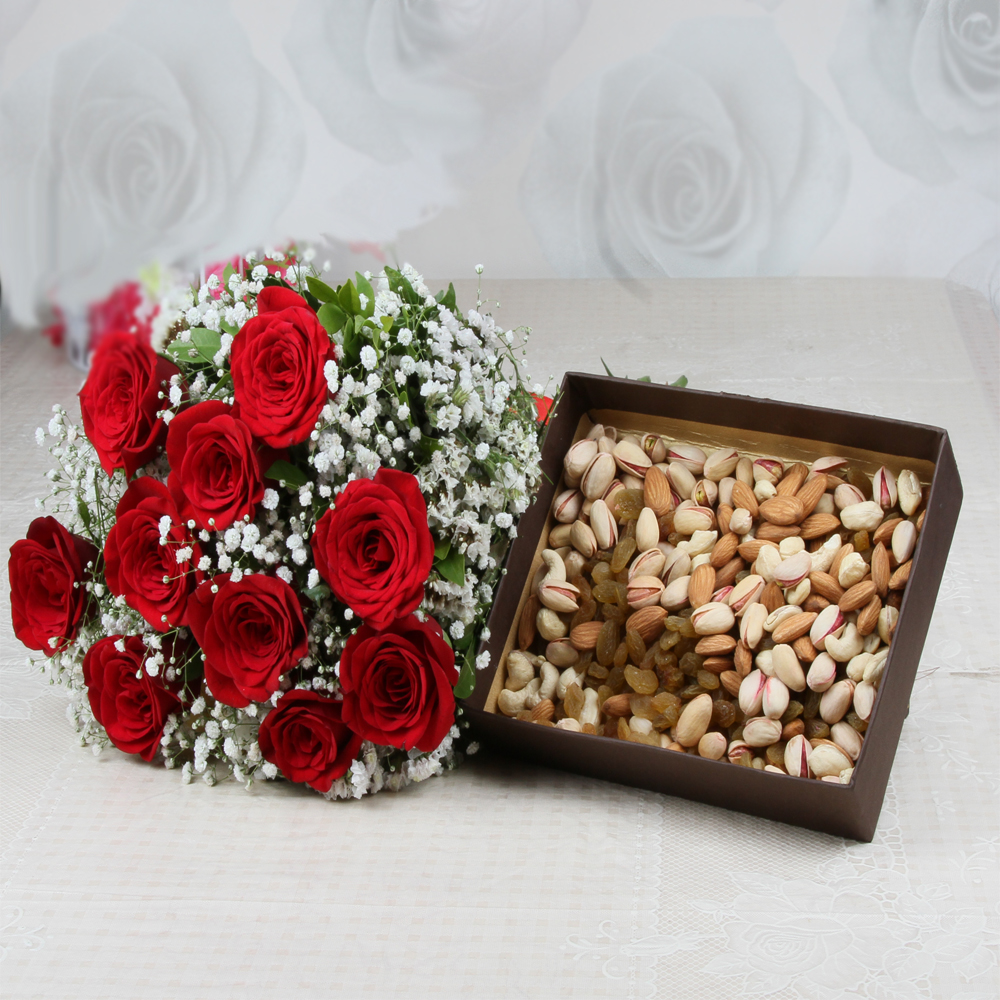 Box of 500 Gms Mix Dryfruits with Bouquet of Red Roses