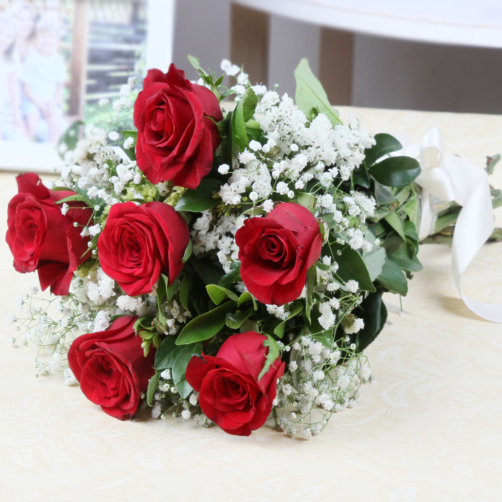 Full Bloom Red Roses Bunch