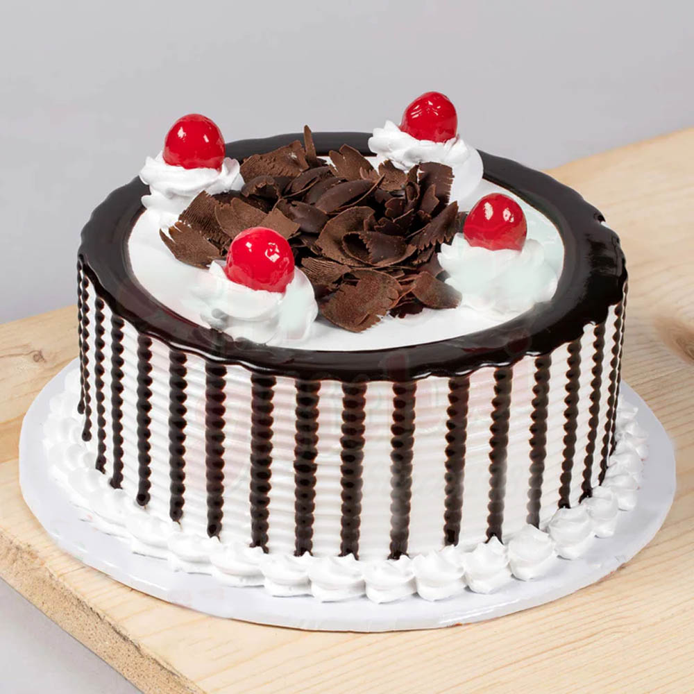 Round Black Forest Cake