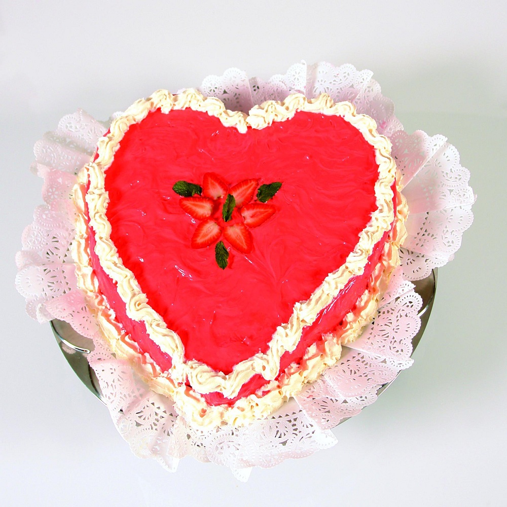 Heart Shape Strawberry Cake