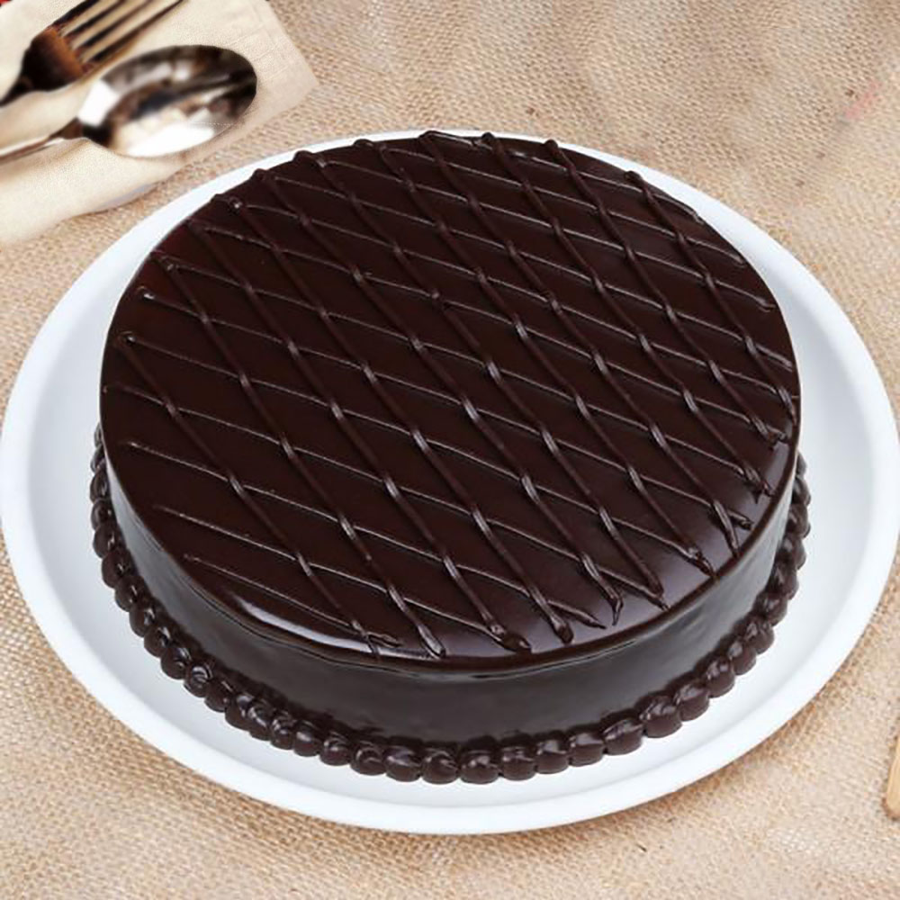 Half Kg Simple Chocolate Cake