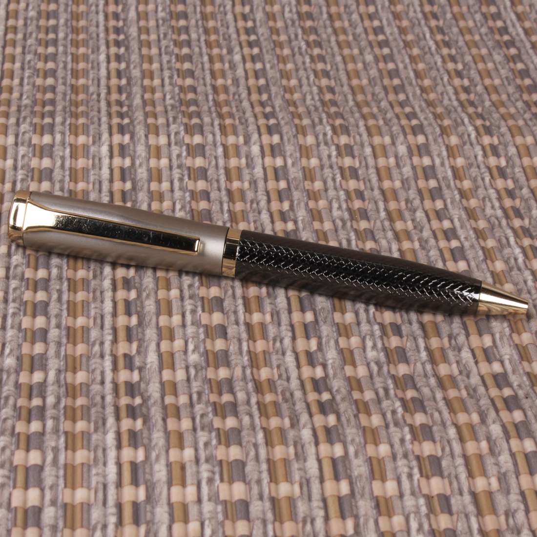 Dark Grey shiny pen