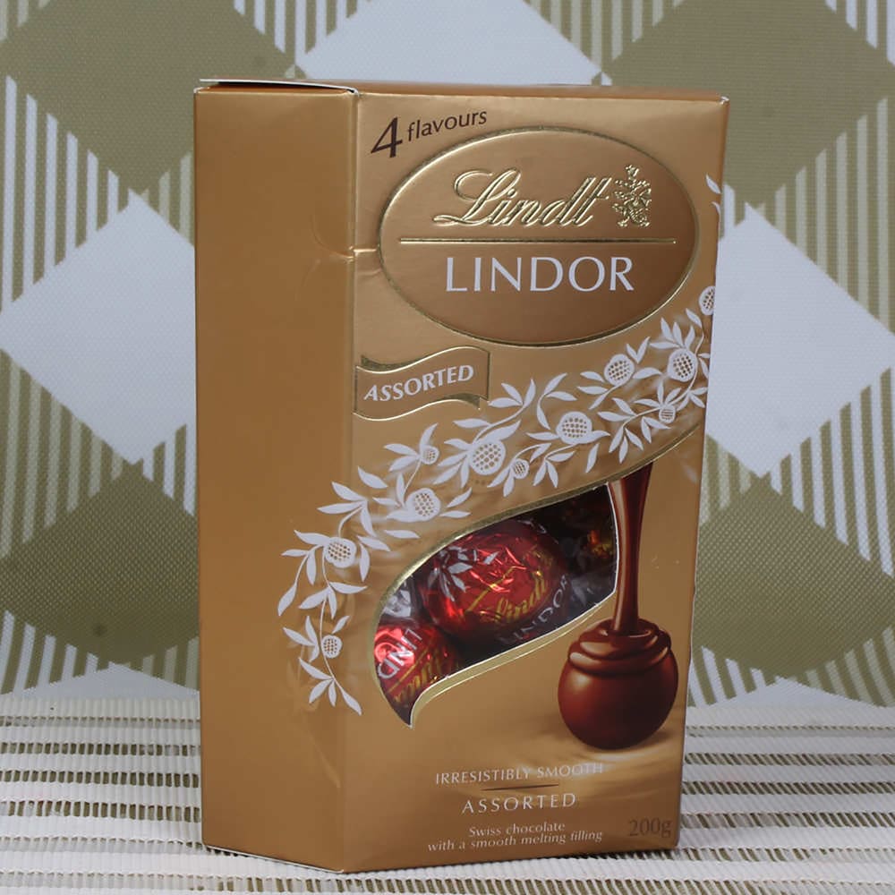 Lindt Lindor and Dryfruit with New Year Greeting Card