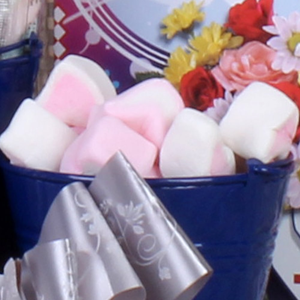 Marshmallow Love Bucket 